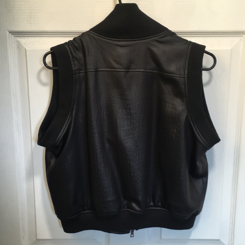 Calvin Rucker vest - Picture 7 of 9